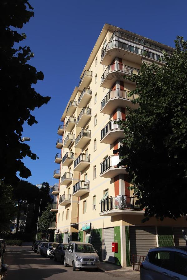 Cimarosa 5 Apartment Follonica Bagian luar foto