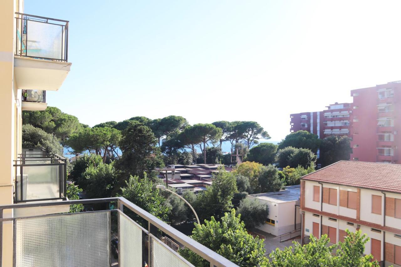 Cimarosa 5 Apartment Follonica Bagian luar foto